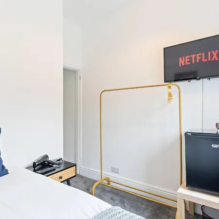 #2 - Location - Private Ensuite, Smart Tv, Fast Wifi By Yoko 4*